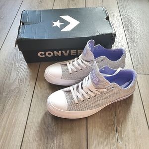 Women's size 11 converse